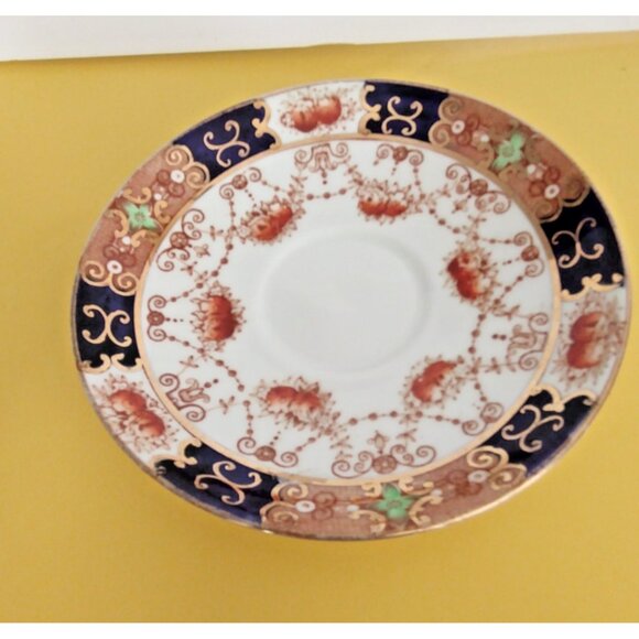 Antique Royal Albert Crown China Imari-style cup and saucer, 1920's - Picture 10 of 14